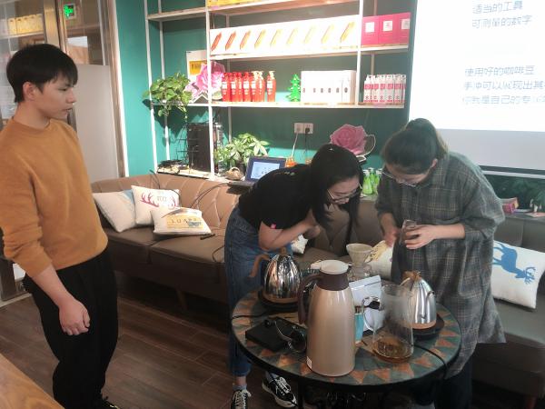 以文化充电蓄能 我院举办“咖啡品鉴沙龙”2.jpg