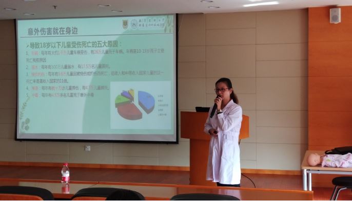 我院科普讲座走进莱克电气  (2).JPG