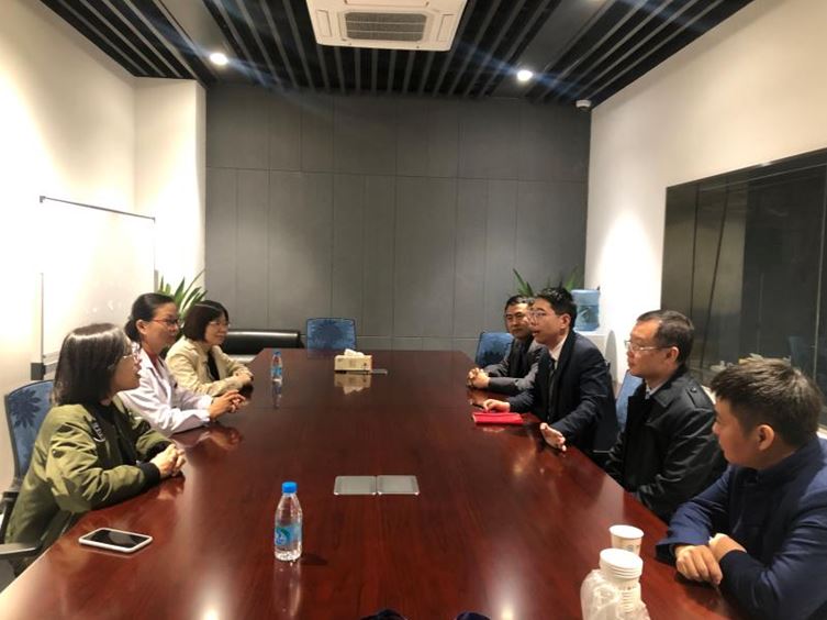 我院与苏州新闻广播91.1开展交流座谈会.JPG