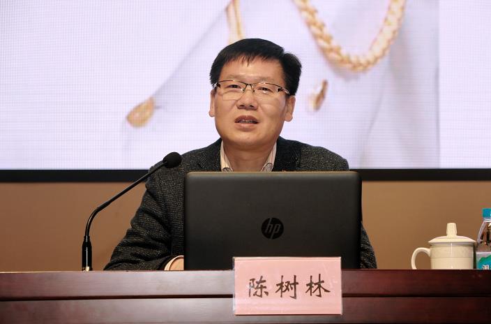 我院举行“不忘初心、牢记使命”主题教育吴孟超院士事迹报告会 (3).jpg