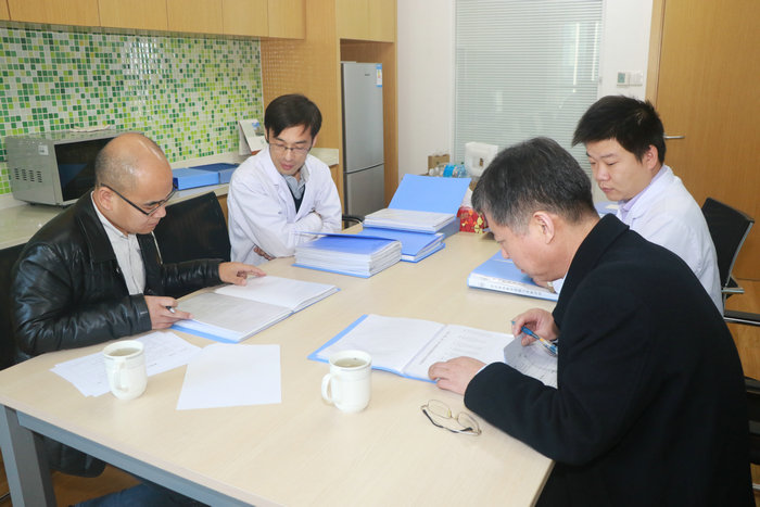 中国康复医学会来院进行“疼痛康复专科培训基地”验收评审 (2).JPG