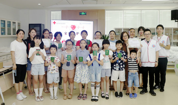 苏州高新区红会组织来院进行“家庭救护课”培训 (2).JPG