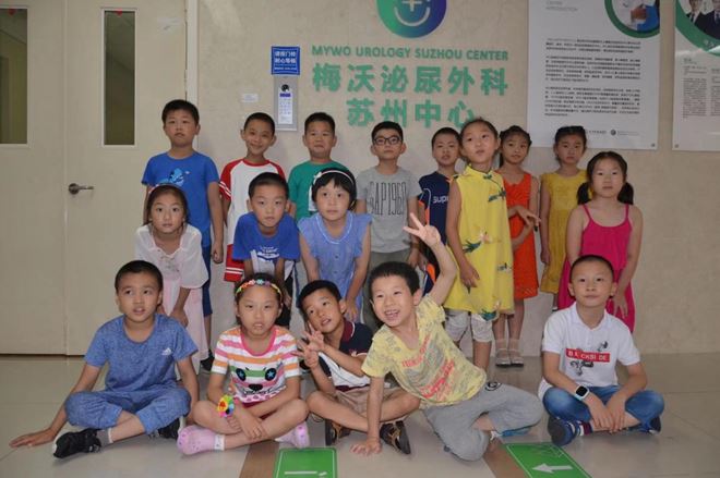 我院开展“成长的奥秘之医学体验课”暑期社会实践活动 (2).JPG