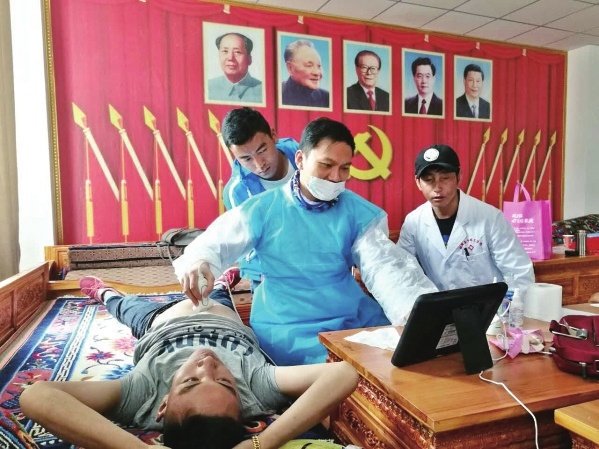 苏州日报：守护人民生命健康的好卫士 (2).jpg