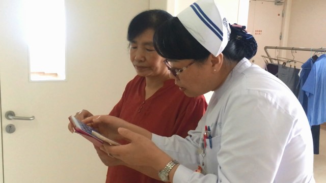 看苏州：没有啥是跳舞解决不了的！苏州两大妈住院火了-2.jpg