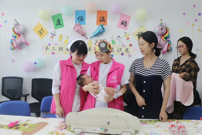 我院成功举行“母乳喂养周”活动 (5).jpg