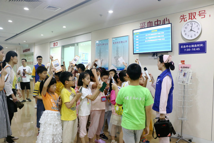 苏州高新区团委与我院联合开展“医学探秘家”活动 (2).JPG