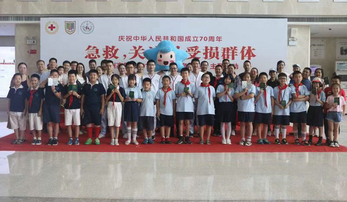 看苏州：全家上阵！今天苏州这家医院里如此热闹为哪般？ (4).jpg