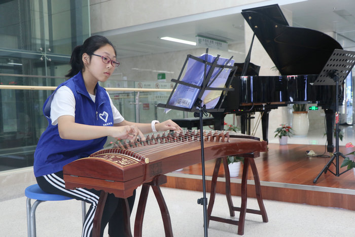 交汇点：让音乐的温暖播撒在医院的每个角落 苏州科技城医院举办中秋音乐会.jpg