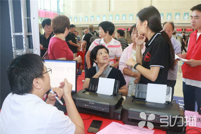 苏报集团（引力播）：看病无障碍 苏州首个手语服务定点医院挂牌6.jpg