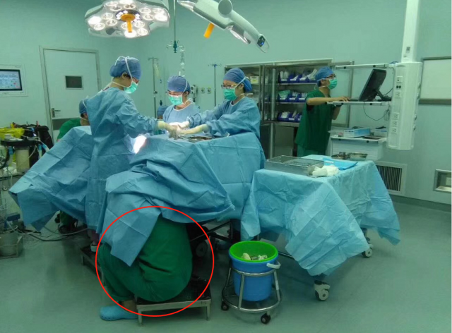 看苏州：点赞！苏州助产士蹲地托举30分钟，只为小生命平安出生…….png