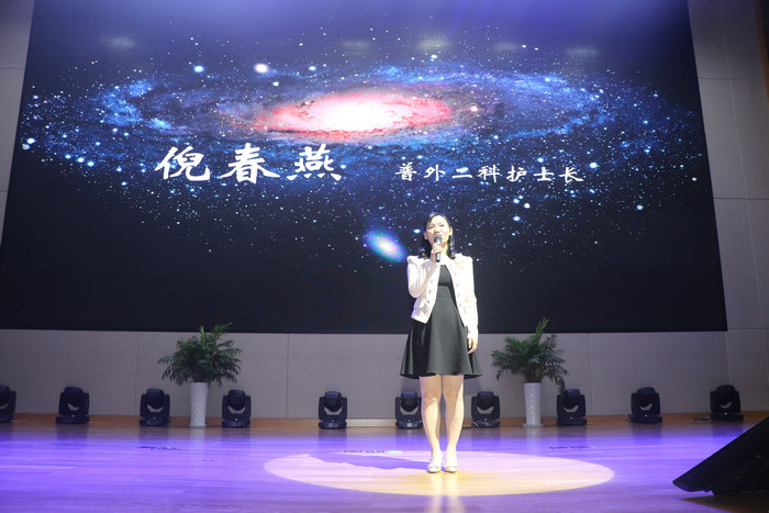 我院成功举行“我和我的祖国”诵读大会暨第二届文艺与体育节开幕式 (7).JPG