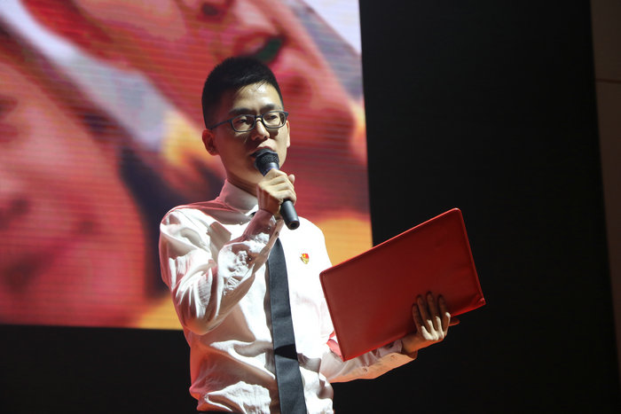 我院成功举行“我和我的祖国”诵读大会暨第二届文艺与体育节开幕式 (5).JPG
