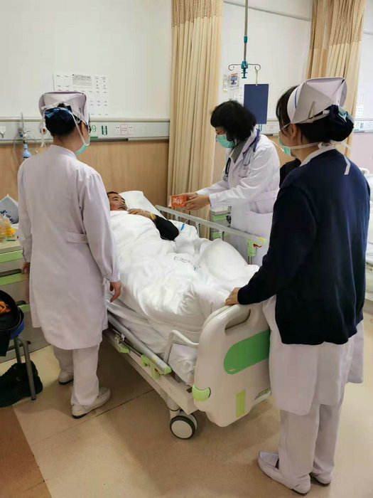 支援抗疫一线，呼吸科全员“上场” (2).jpg