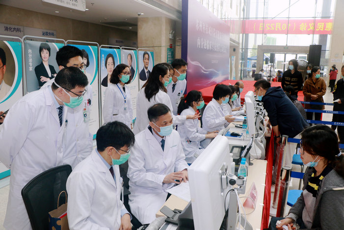 为市民健康“加码”  苏州科技城医院引进全国知名内分泌专家团队 (3).JPG