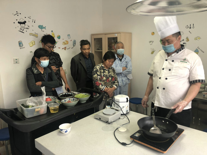 营养科健康小厨房 带领糖友健康饮食 (1).jpg