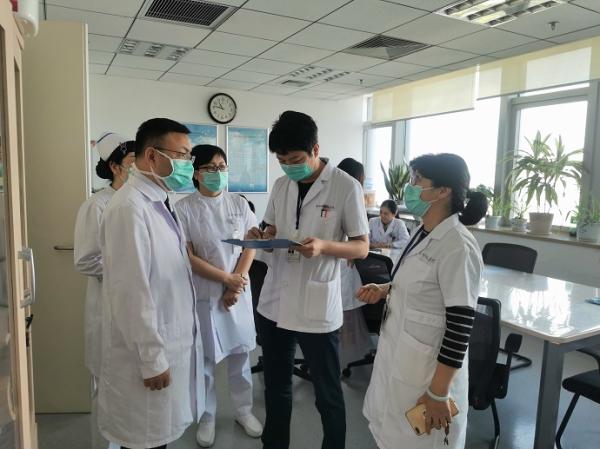  我院开展国庆及中秋节长假前安全检查 (3).jpg