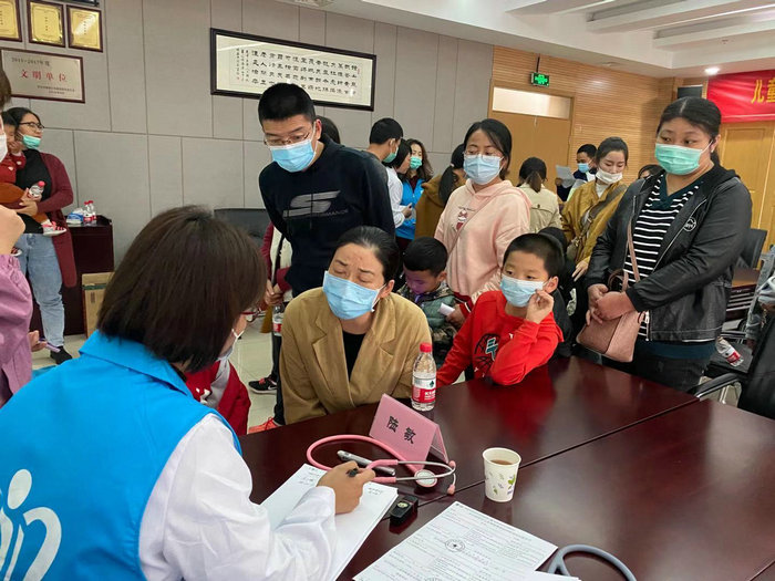 “童新”行动之哮喘防治活动走进科技城社区卫生服务中心3.jpeg