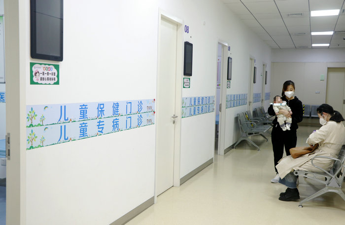新苏网：健康服务提升  苏州科技城医院儿童保健门诊正式启动 (1).JPG