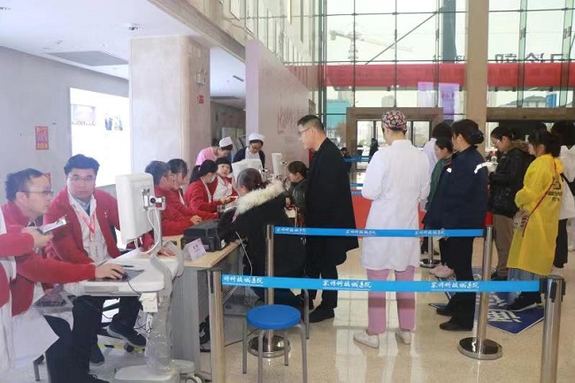 南京医科大学：附属苏州科技城医院联合苏城名医开展大型义诊活动2.jpg