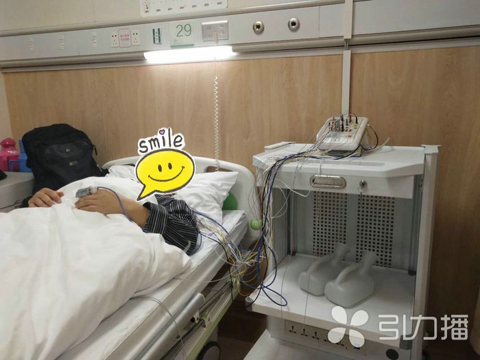 苏报集团（引力播）：睡觉鼾声如雷？医生：这是病，得治.jpg