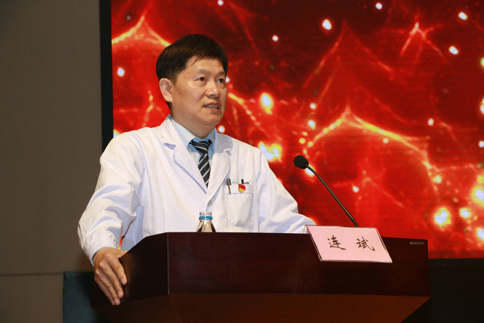 “致敬护理队伍，携手战胜疫情”——2020年5•12国际护士节表彰大会圆满落幕 (3).JPG
