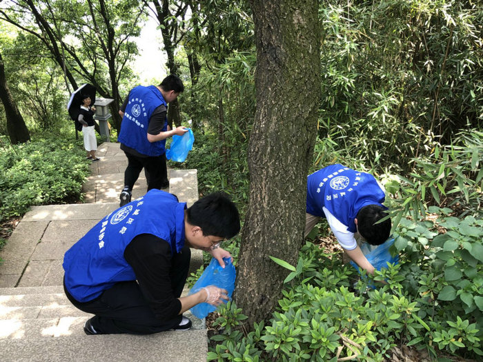 投身绿色公益 我院志愿者在行动4.jpg