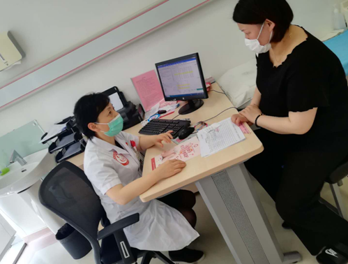 “喂”爱坚持，我院举行全国母乳喂养日活动 (1).png