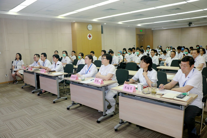 我院成功举办第二届PDCA竞赛结题汇报会 (1).JPG