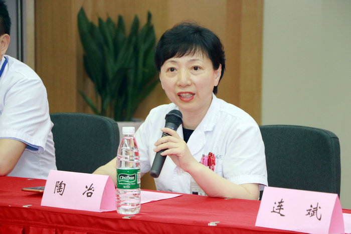 情系科医，温暖相伴——我院举行陶冶主任退休座谈会 (2).JPG