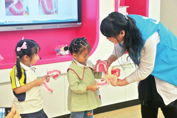 苏州日报：关爱儿童口腔健康.jpg