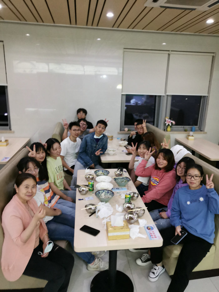 倾听心声，更好服务——我院召开2020年度实习生座谈会暨迎中秋庆国庆活动 (1).jpg