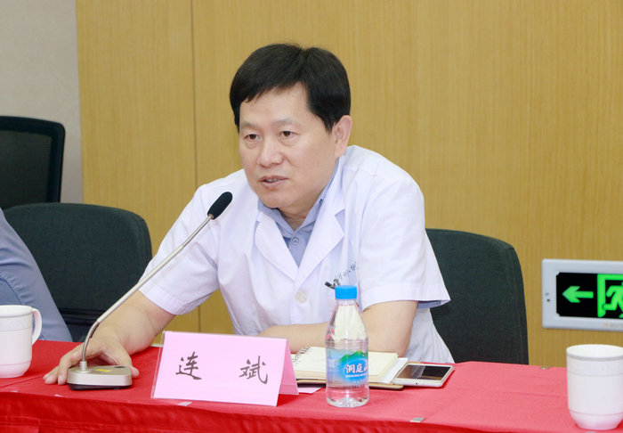 我院成功召开人才工作座谈会 (2).JPG