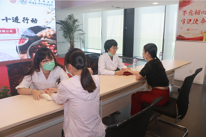  “百草千人计划”走进中移（苏州） (2).png