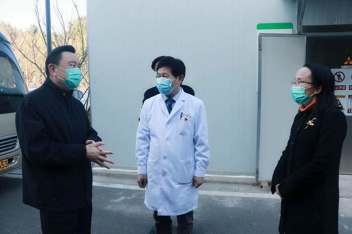 苏州高新区党工委书记方文浜来院调研疫情防控工作3.jpeg