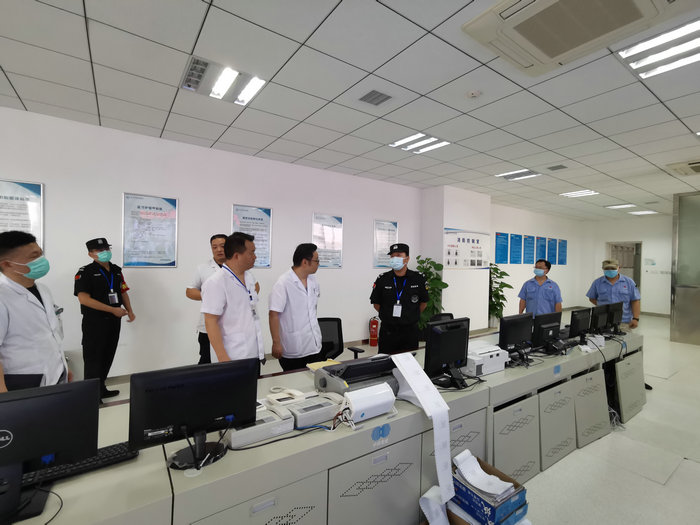 自查自纠防风险、我院开展国庆节前安全大检查2.jpeg
