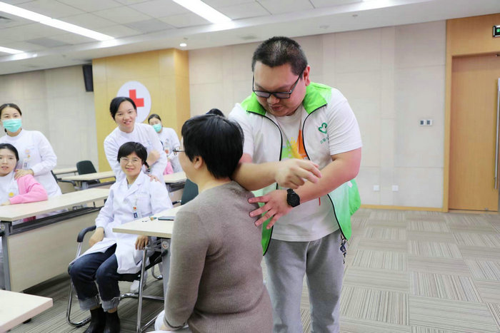 科普益起来 我院举办中医适宜技术—推拿学习班2.jpg