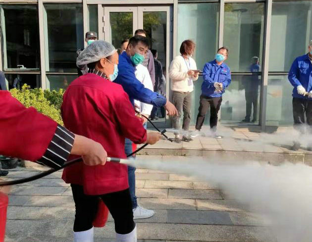 我院开展食品和消防安全培训及应急演练.jpg