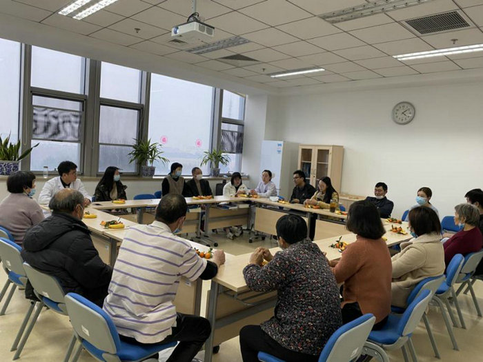 我院骨科开展医患座谈会，和谐交流暖人心.jpg