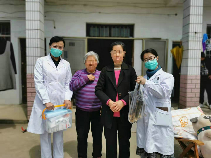 “把健康回访送到家”我院肾内科开展腹膜透析随访工作.jpg