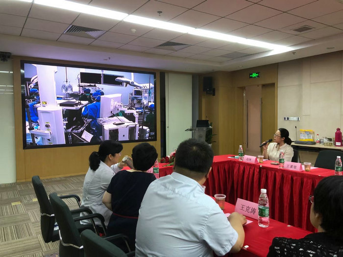 我院成功举办“不孕症的微创手术治疗”学术沙龙活动2.jpg