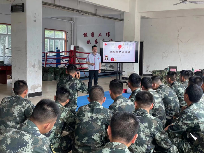 我院受邀为苏州市武警支队开展初级救护培训.png