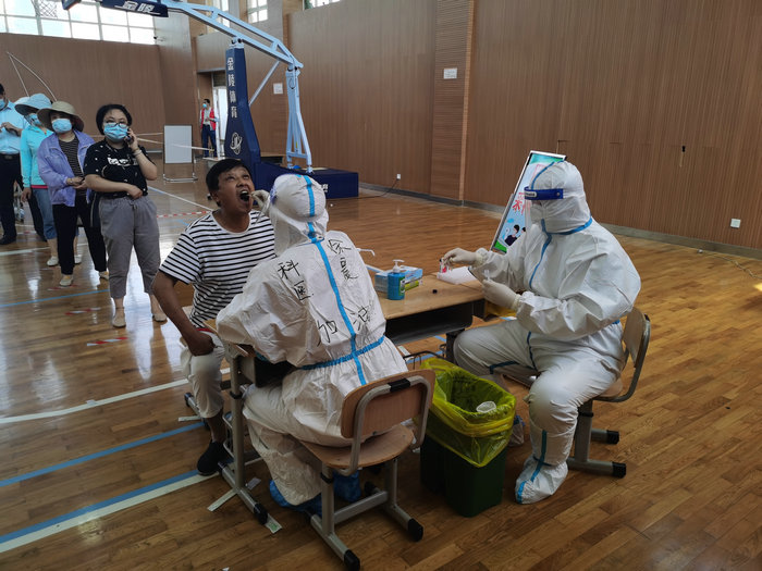 在南京疫情一线展现青年担当_0003.jpg