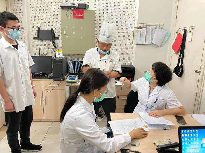 我院营养科开出个性化饮食方案 糖尿病患者再也不愁“吃”了.jpg