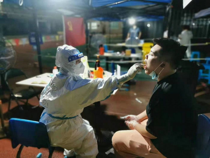 名城苏州:战“疫”日记 杨玉:女儿认不出我,但她会为我骄傲!.jpg 名城苏州:战“疫”日记 杨玉:女儿认不出我,但她会为我骄傲!.jpg