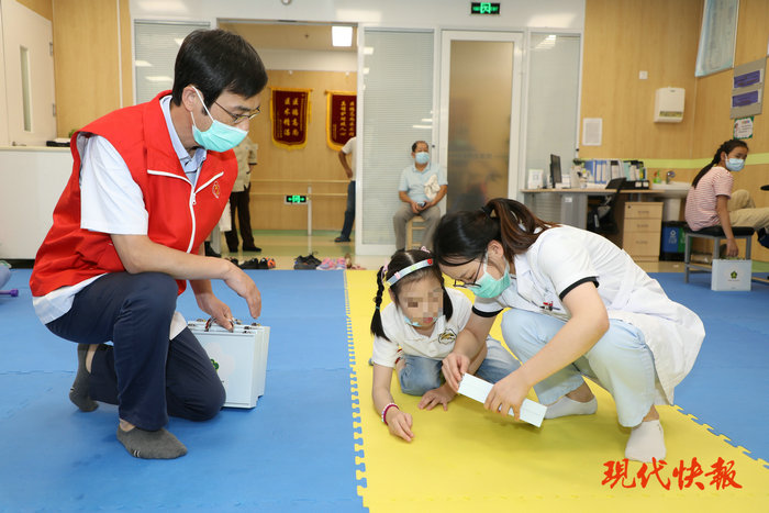 现代快报（ZAKER）：苏州高新区举办2021年“全国残疾预防日”主题活动2.jpg