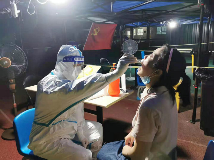 逆行而上！90后白衣战士在扬州疫线谱写青春乐章2.jpg