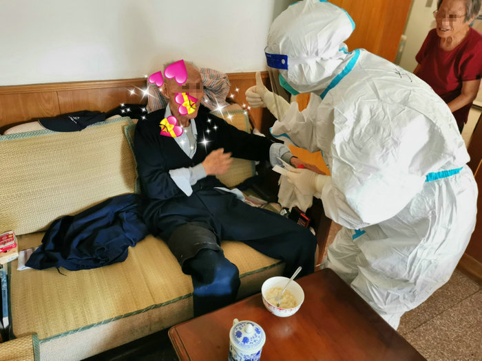 汤云：一月坚守逆行援扬 护伤天使“初心如磐”_0002.jpg