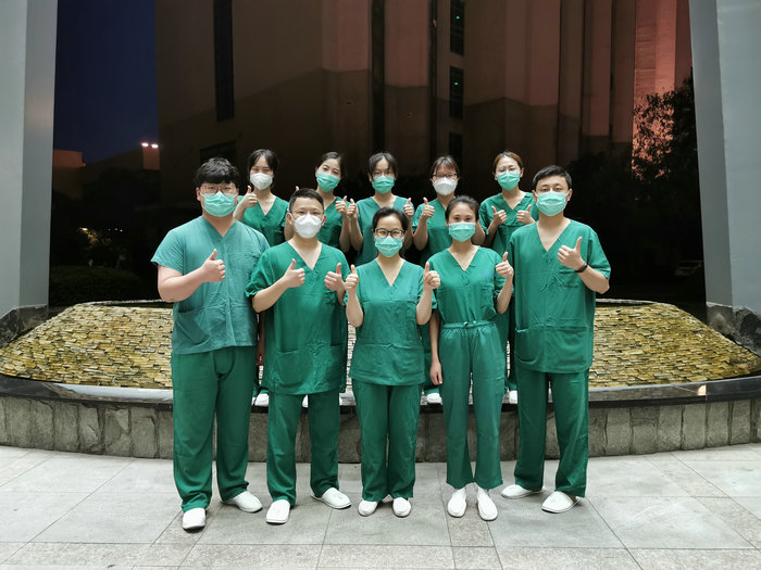 新华日报(交汇点):一月坚守逆行援扬 苏州护伤天使“初心如磐”3.jpg 新华日报(交汇点):一月坚守逆行援扬 苏州护伤天使“初心如磐”3.jpg