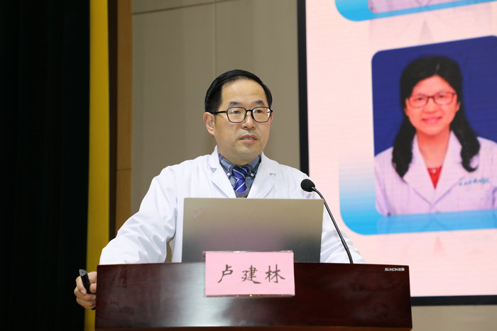《医心医事》编著项目暨2021年度先进报告会举行_0002.jpg